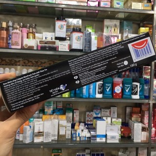 Kem đánh răng Colgate MaxFresh tinh chất than tre 180g