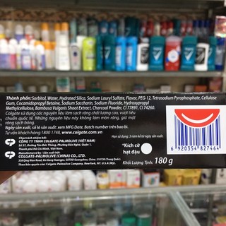 Kem đánh răng Colgate MaxFresh tinh chất than tre 180g
