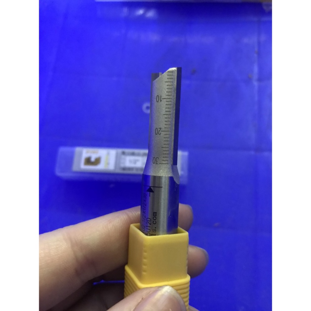 Mũi phay thẳng, lấy nền vàng Adren 12.7mm