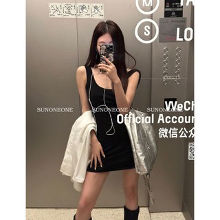 Đầm Đen Sát Nách Thiết Kế Ôm Sát Tôn Dáng
