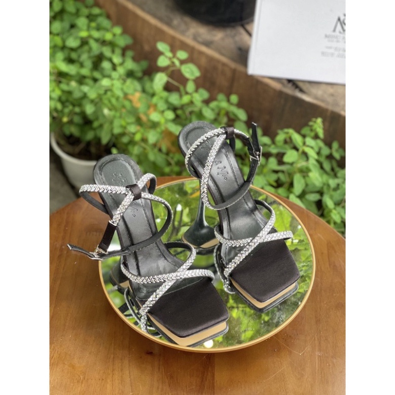 Giày gót vuông sandan quai chéo đá xoàn quấn siêu hót 2023 2023