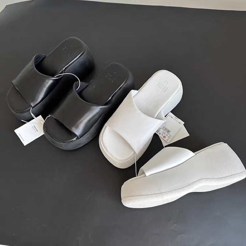 Dép bánh mì House Brand hàng tuồn