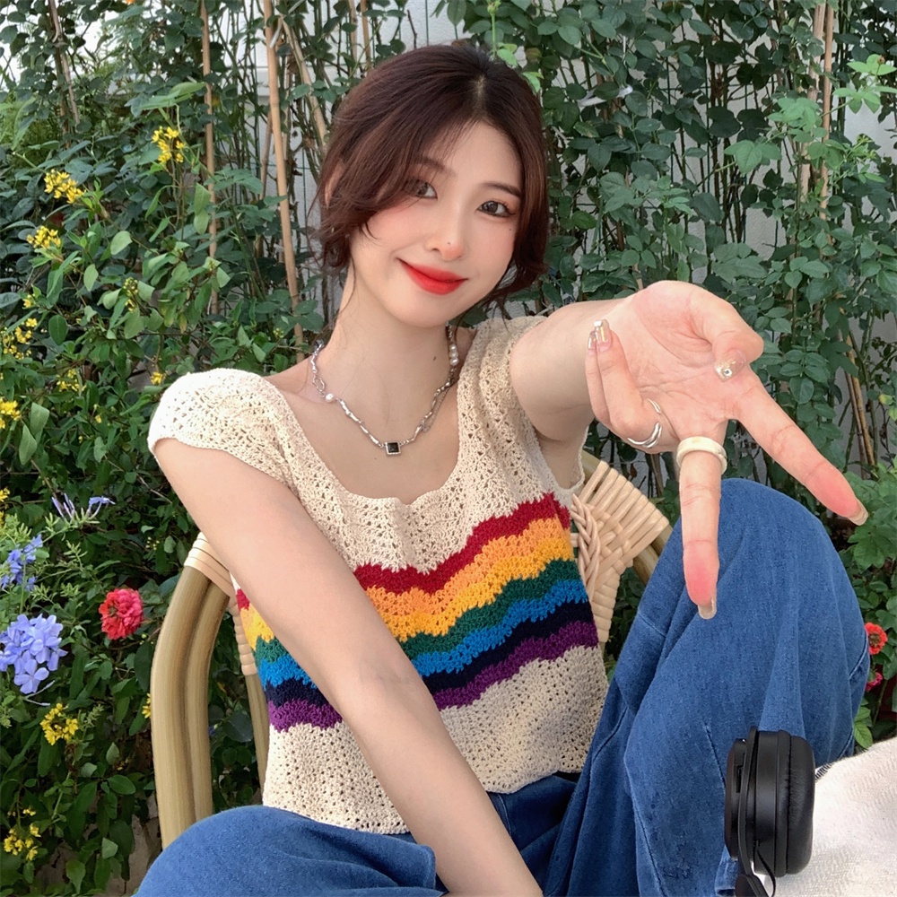 Lalisas Áo Lửng Hai Dây Khoét Lỗ Kẻ Sọc Cầu Vồng Cá Tính Khí Chất Mặc Ngoài Cho Nữ niche