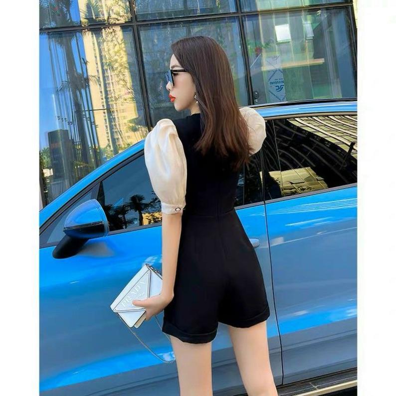 Hàng nhập - Jumpsuit ngắn xô lụa tay voan cổ V, bộ jum đồ bay short tay phồng NNQB19.5