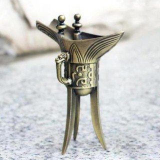Ly rượu đồng 3 chân giả cổ thời tần