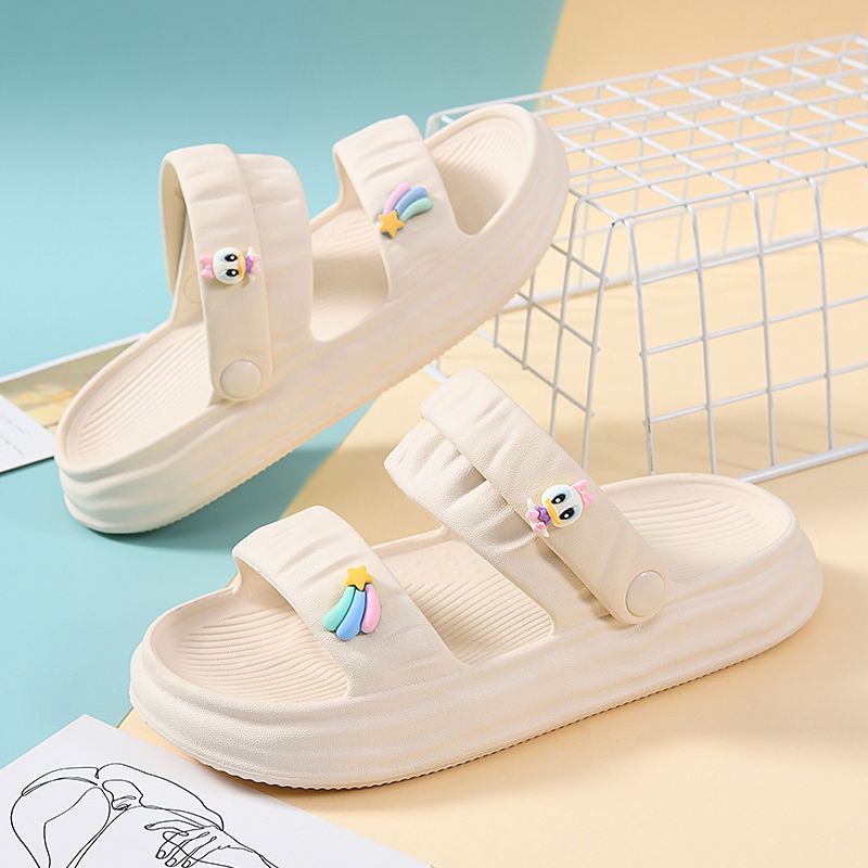 Dép Sandal Đế Mềm Dày Hai Cách Mang Siêu Nhẹ Thời Trang Mùa Hè Dành Cho Bạn Nữ