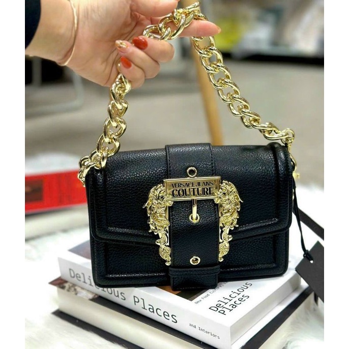 Túi Versace Jeans Couture Baroque Buckle Shoulder Bag màu đen