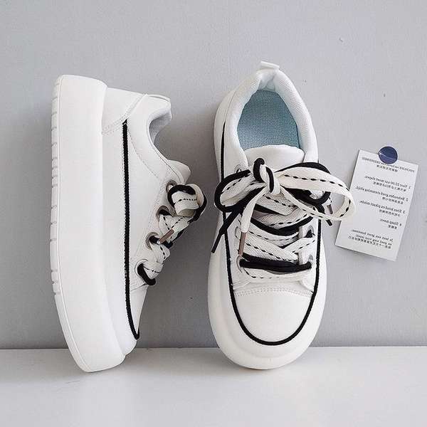 2023 mới thời trang hai màu ren-up giày bánh mì đầu to đế dày giày sneaker nu