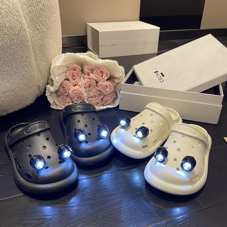 Dép cross có gắn đèn mini phát sáng size 36-45