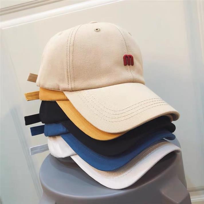 Mũ lưỡi trai thêu chữ M hời trang form unisex nam nữ Thời Trang Hàn Quốc T21