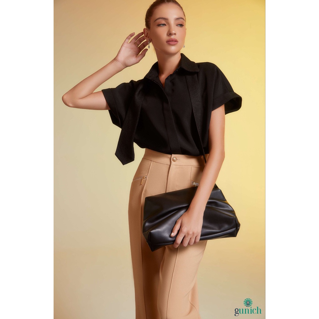 Áo sơ mi Đen tay cánh dơi phối caravat Gunich