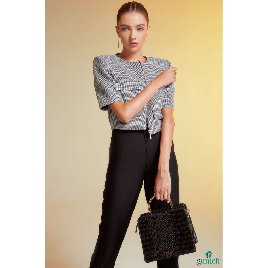 Áo crop blazer phối khoá kim loại Gunich