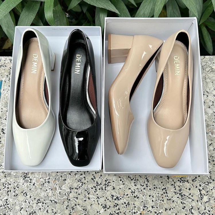 GIÀY CAO GÓT TRỤ VUÔNG 5cm DA BÓNG DEMIN THIẾT KẾ Gót trung bình (3-5 cm) Gót trung bình (3-5 cm)