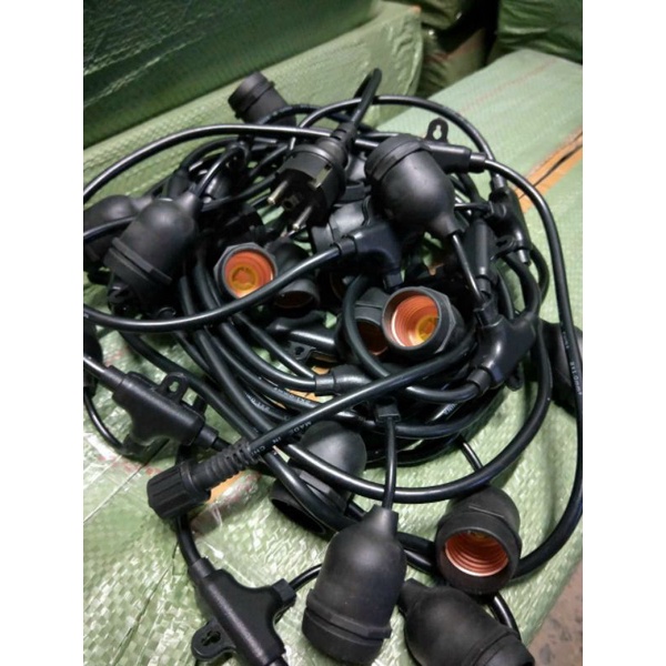 Dây đuôi đèn trang trí ngoài trời , đúc đuôi liền dây 5m10đ , 10m 15đ, 10m 20đ