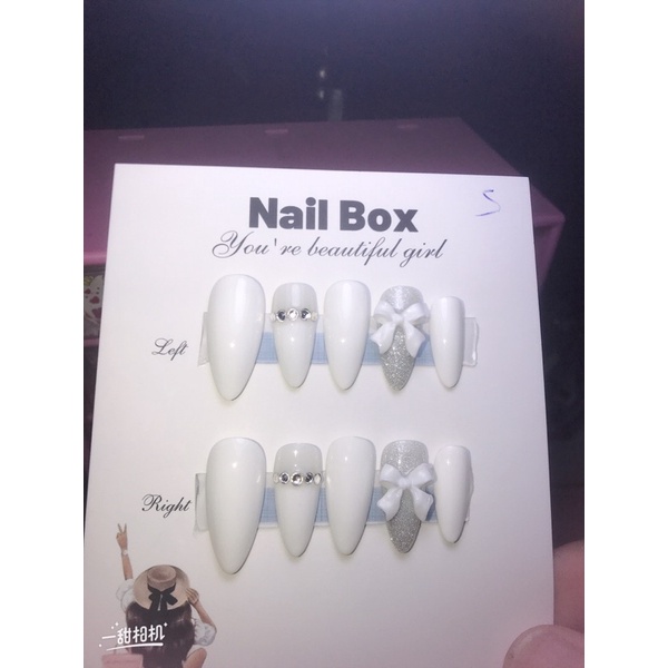 Nailbox 10 móng thiết kế theo mẫu có tặng kèm keo và dũa