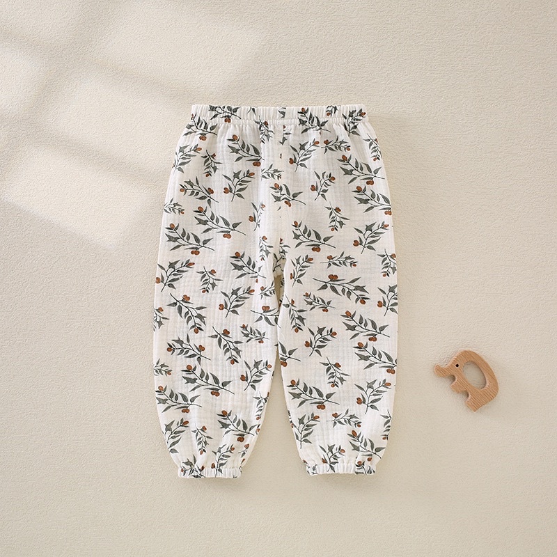 Quần bom  xô muslin chống muỗi cho bé trai, bé gái