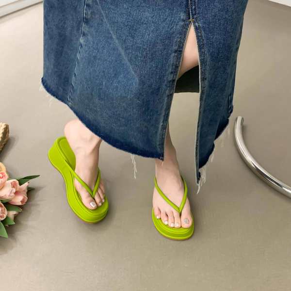 Dép lê xỏ ngón nữ mùa hè mặc bên ngoài đế dày