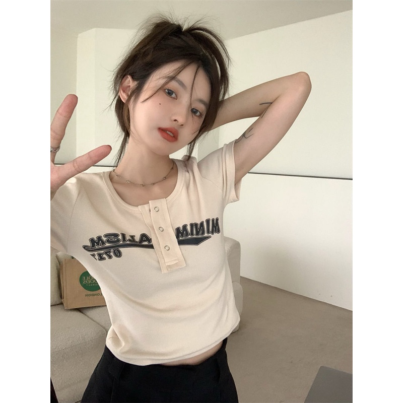 Áo Thun Tay Ngắn Dáng Ôm In Chữ Phối Nút Thời Trang Cho Nữ