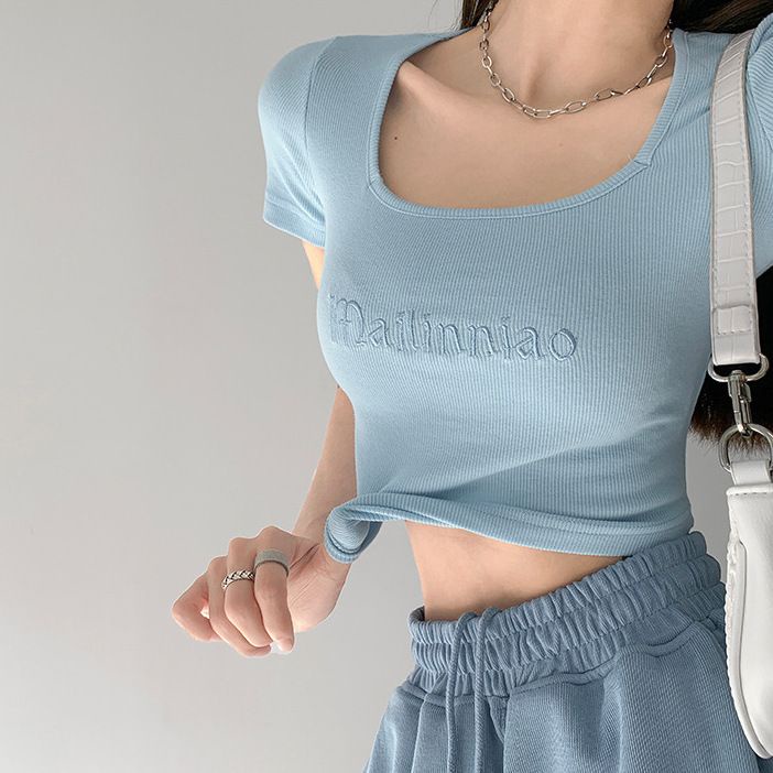 Áo Kiểu Cổ Vuông Ngắn Tay Ôm Dáng Thêu Chữ Phong Cách Retro Mỹ