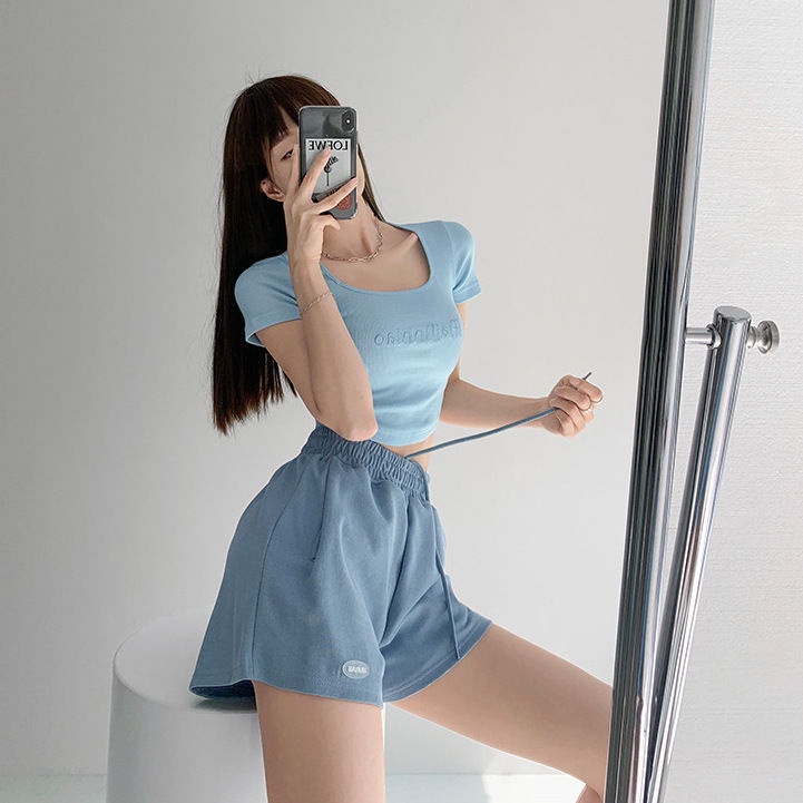 Áo Kiểu Cổ Vuông Ngắn Tay Ôm Dáng Thêu Chữ Phong Cách Retro Mỹ