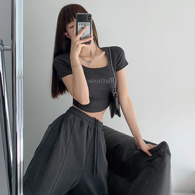 Áo Kiểu Cổ Vuông Ngắn Tay Ôm Dáng Thêu Chữ Phong Cách Retro Mỹ