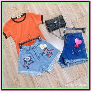 Quần short jean nữ thêu hoa màu xanh siêu xịn -c1
