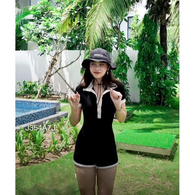 Set Đồ Nữ Đi Biển ,Bộ Jumpsuit Cổ Polo Tay Ngắn Phối Đen Trắng Basic Dễ Mặc ,Chất Thun Gân Cao Cấp -J3547