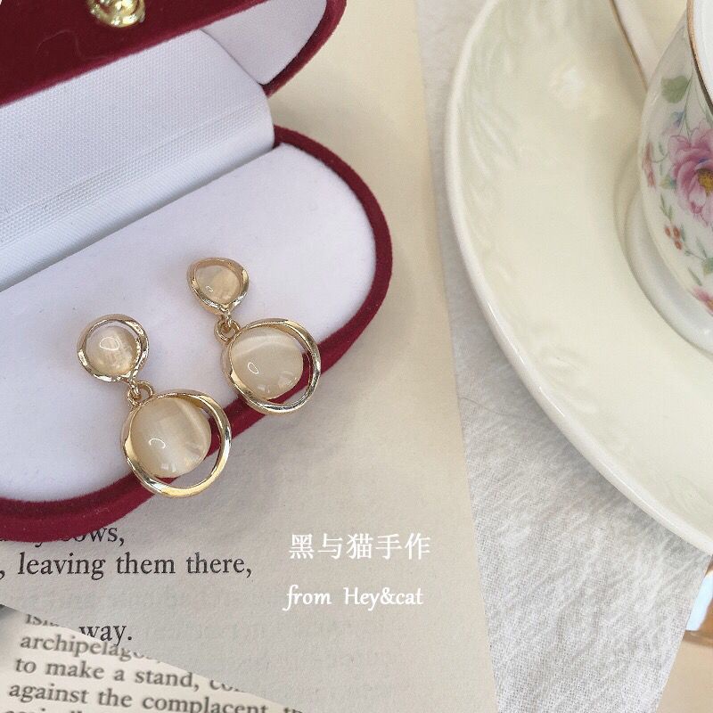 Bông Tai Đá Mắt Mèo Ngắn Phong Cách Pháp Cổ Điển Thời Trang Cao Cấp Không Cần Xỏ Khuyên