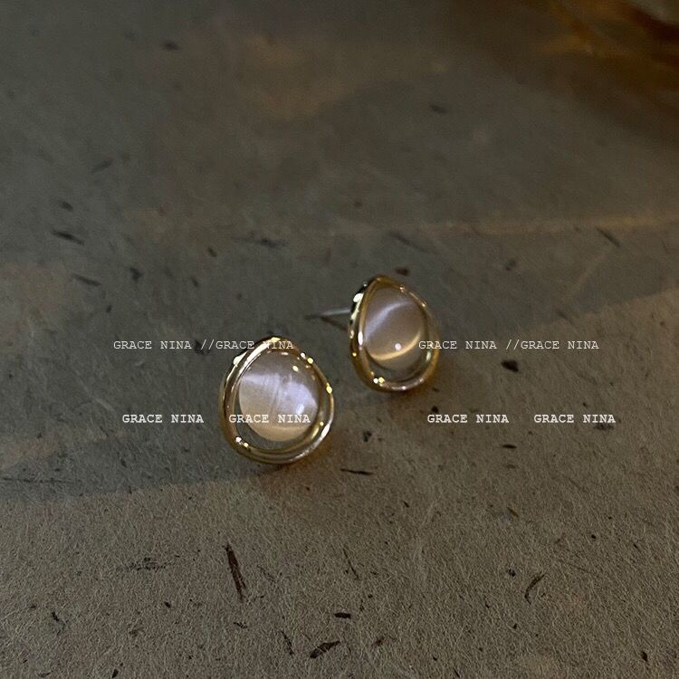 Bông Tai Đá Mắt Mèo Ngắn Phong Cách Pháp Cổ Điển Thời Trang Cao Cấp Không Cần Xỏ Khuyên