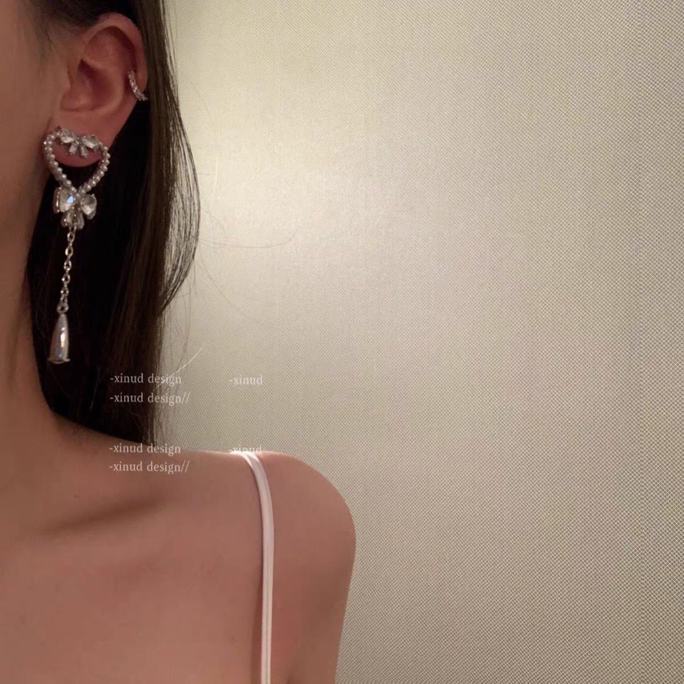 Bông Tai Đính Ngọc Trai Và Nơ Tua Rua Lấp Lánh Sang Trọng Cho Nữ