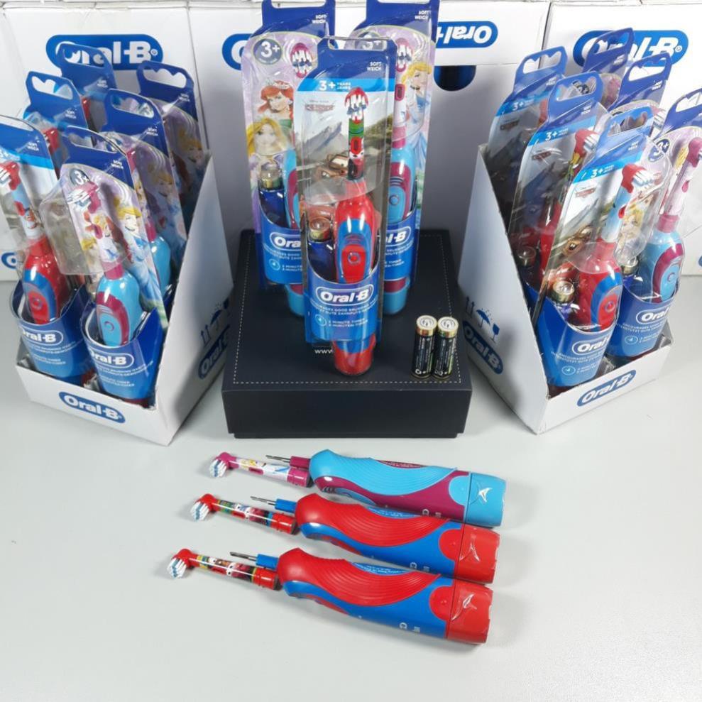 Bàn chải điện Oral-B sử dụng pin AA cho bé, trẻ em từ 3 tuổi