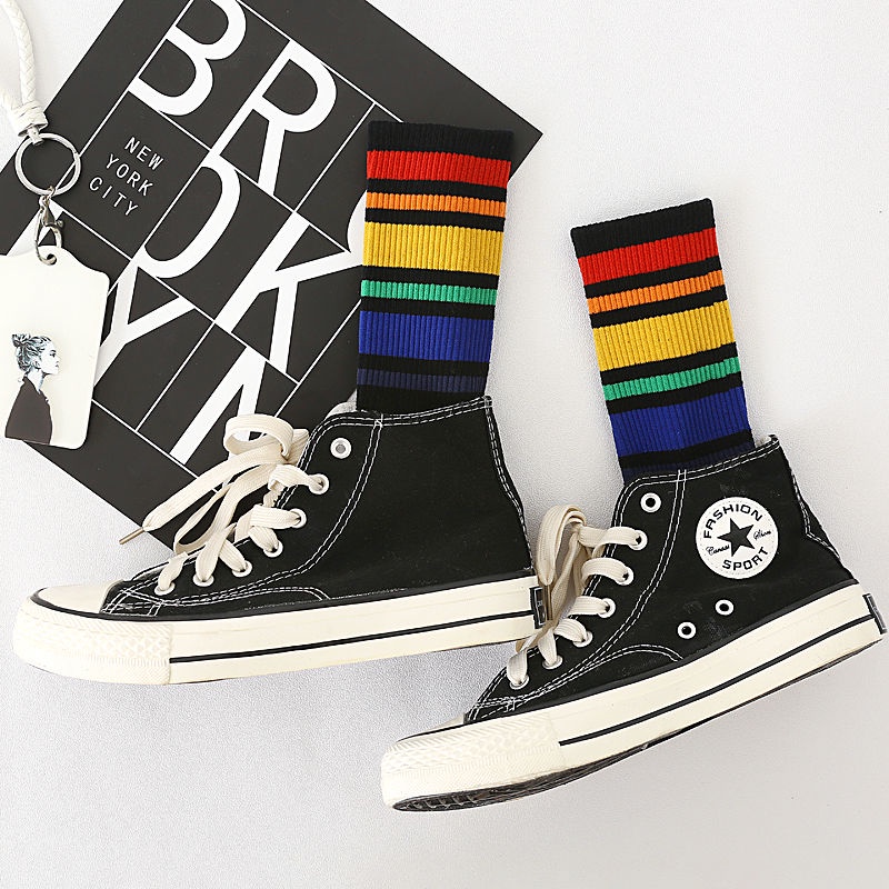 Vớ Cotton Họa Tiết Sọc Ngang Cầu Vồng Màu Trắng Đen Phong Cách Hàn Quốc Dành Cho Nữ