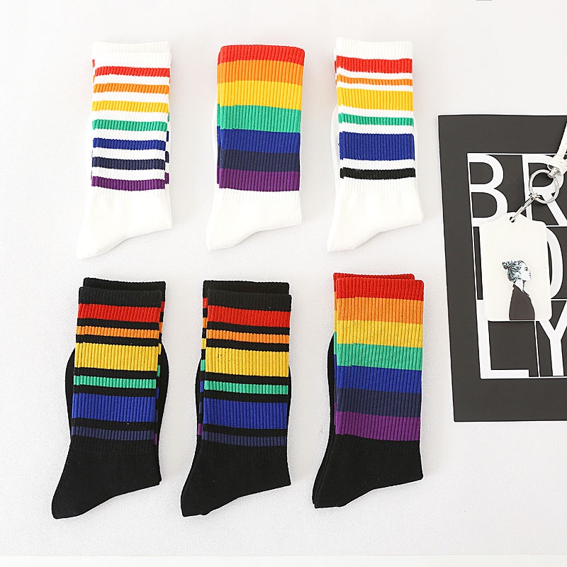Vớ Cotton Họa Tiết Sọc Ngang Cầu Vồng Màu Trắng Đen Phong Cách Hàn Quốc Dành Cho Nữ