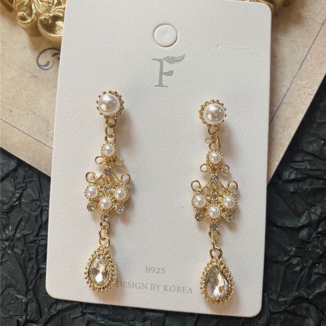 Bông Tai Dáng Dài Đính Ngọc Trai Thủy Tinh Không Cần Xỏ Khuyên Phong Cách Cung Điện Baroque Cổ Điển