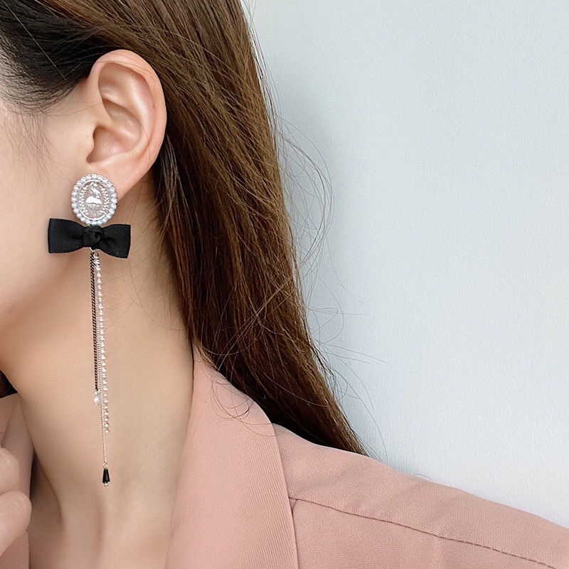 Đôi Khuyên Tai Dài Đính Đồng Xu Thời Trang Âu Mỹ Cho Nữ