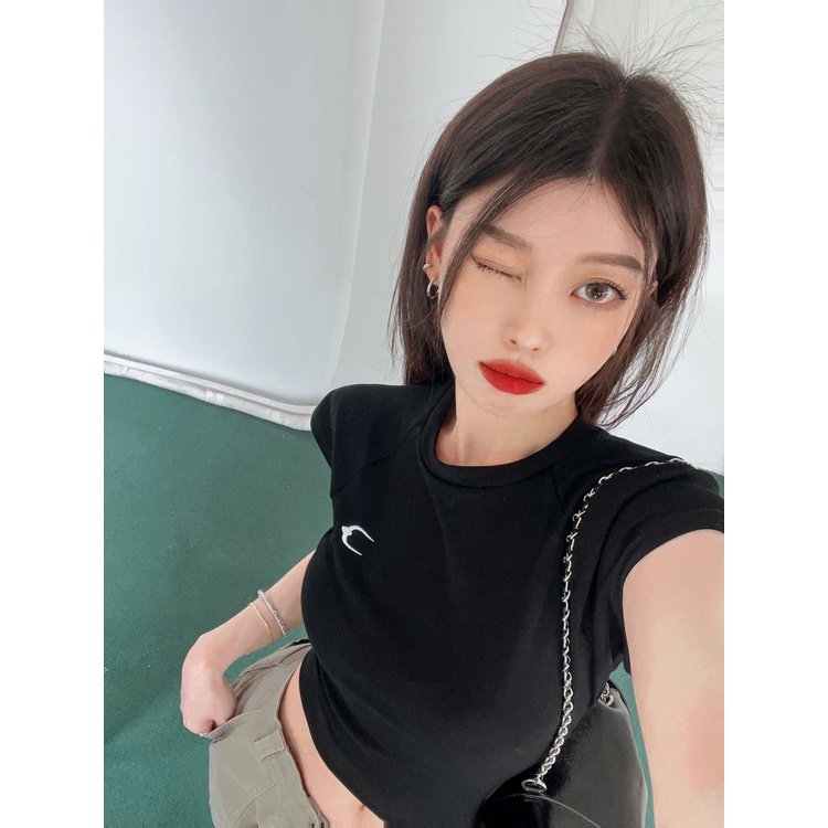 Áo Thun Ngắn Tay Hở Vai Thêu Họa Tiết Phong Cách Mỹ Thời Trang Mùa Hè Dành Cho Nữ