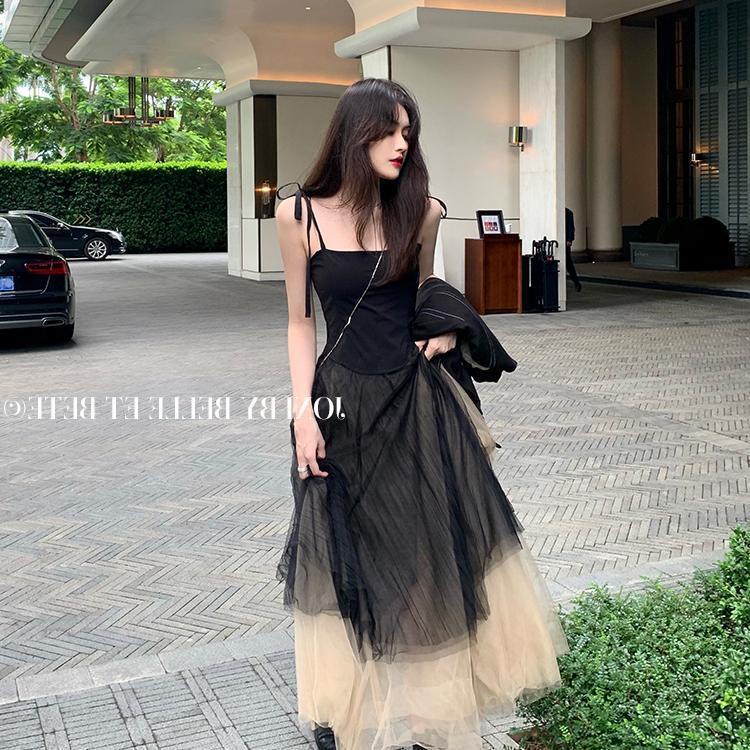 Đầm Hai Dây Dáng Dài Phối Màu Sắc Tương Phản Phong Cách Pháp Thời Trang Quyến Rũ Cho Nữ