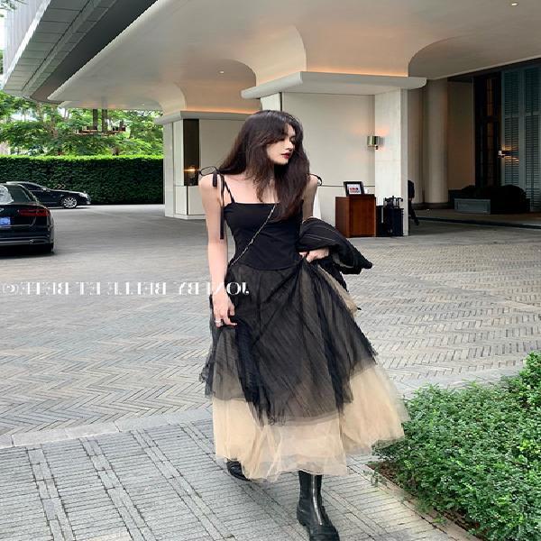 Đầm Hai Dây Dáng Dài Phối Màu Sắc Tương Phản Phong Cách Pháp Thời Trang Quyến Rũ Cho Nữ