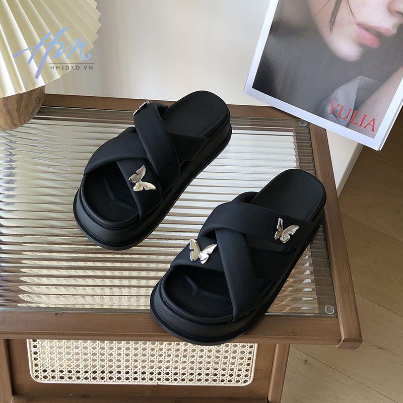 Giày Sandal Đế Dày Quai Chéo Đính Bướm Kim Loại Thời Trang Mùa Hè 2023