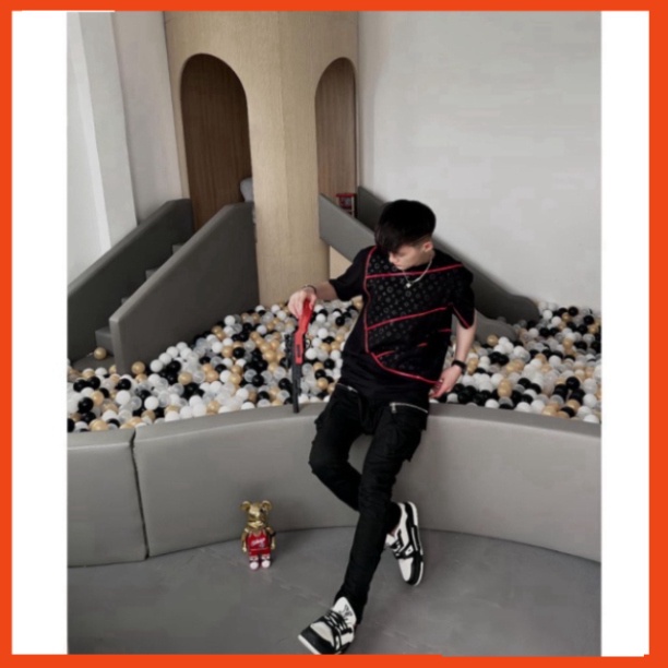 Áo Phông Nam Nữ LV Họa Tiết Monogram Viền Hoa Cực Nét - Áo Thun Siêu Cấp Chất Cotton Cao Cấp Form Dáng Rộng Hot Tren | BigBuy360 - bigbuy360.vn