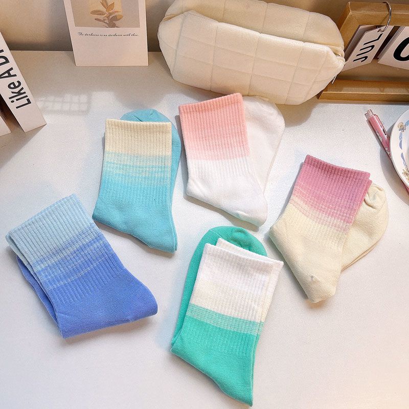 Vớ Thể Thao Dài Trung Bình Màu Sắc Gradient Dễ Phối Đồ Thời Trang Mùa Thu Cho Nữ