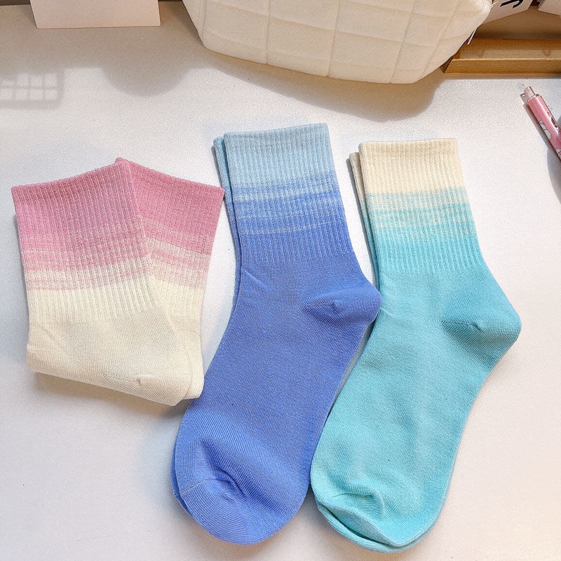 Vớ Thể Thao Dài Trung Bình Màu Sắc Gradient Dễ Phối Đồ Thời Trang Mùa Thu Cho Nữ