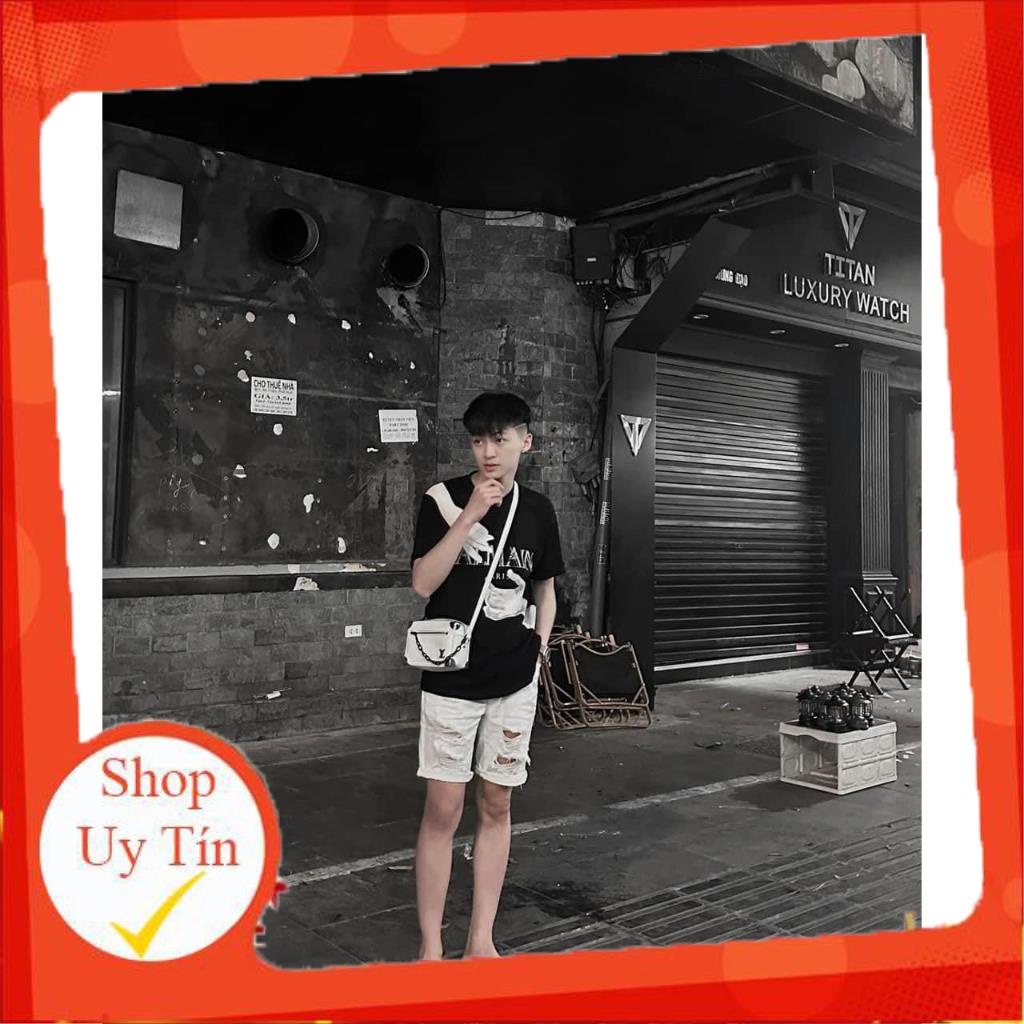 Áo thun Valentino tán đinh phong cách bụi hot hit mùa hè hottrend