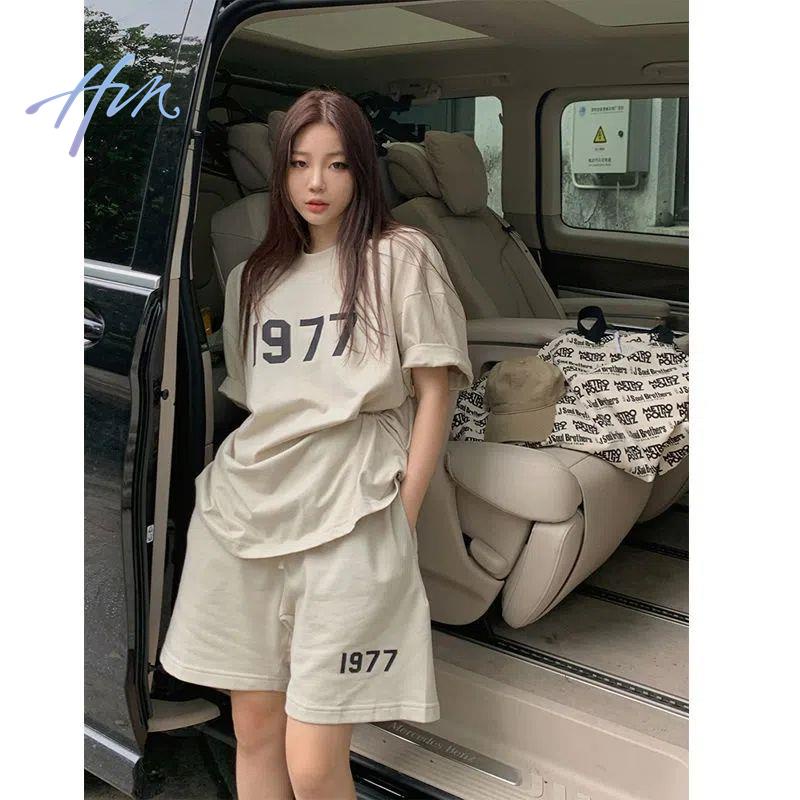 Set Đồ Thể Thao Mùa Hè 2023 Hai Món Gồm Áo Tay Cộc + Quần Ngắn Dáng Rộng In Họa Tiết Hợp Thời