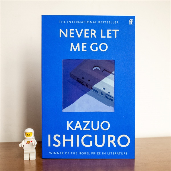 Never Let Me Go - Kazuo Ishiguro