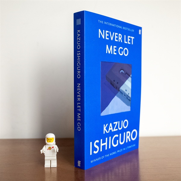 Never Let Me Go - Kazuo Ishiguro