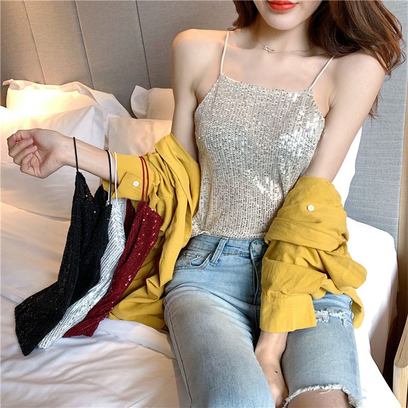 Áo Hai Dây Ngắn Ôm Dáng Đính Kim Sa Lấp Lánh Quyến Rũ Phong Cách Mới Cho Nữ