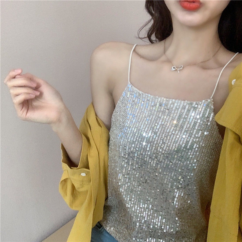 Áo Hai Dây Ngắn Ôm Dáng Đính Kim Sa Lấp Lánh Quyến Rũ Phong Cách Mới Cho Nữ
