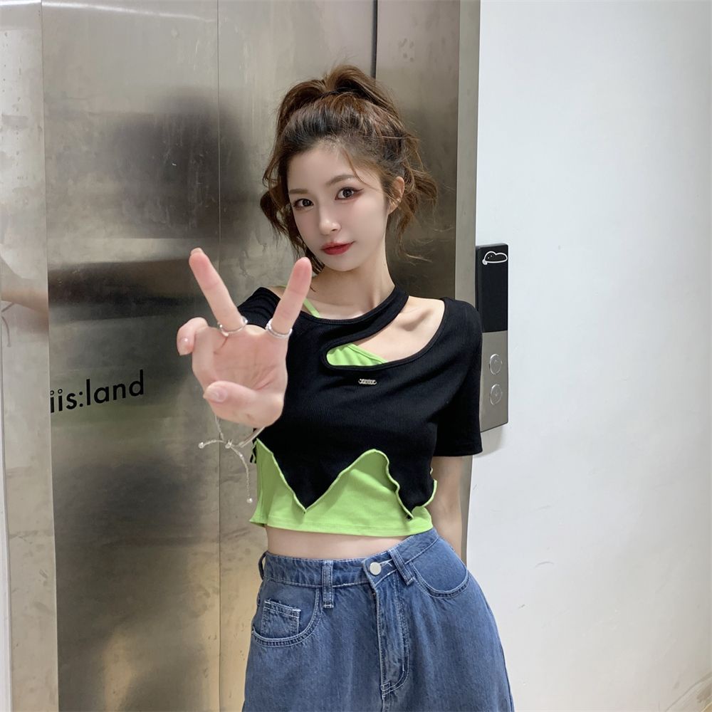 Set Áo Thun + Quần Short Lệch Vai Màu Sắc Tương Phản Thời Trang Mùa Hè Cho Nữ