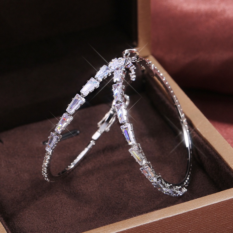 Bông Tai Đính Đá Zircon Cỡ Lớn Phong Cách Âu Mỹ Thời Trang Cho Nữ